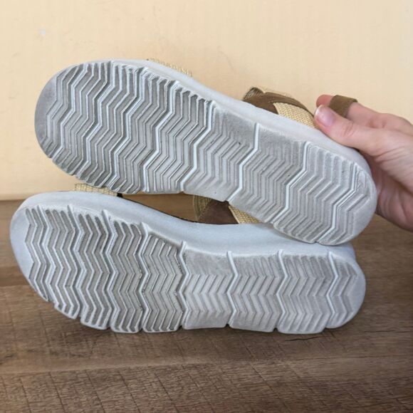 Size 10 OTBT nova platform sandals tan brown shoes - Picture 7 of 8